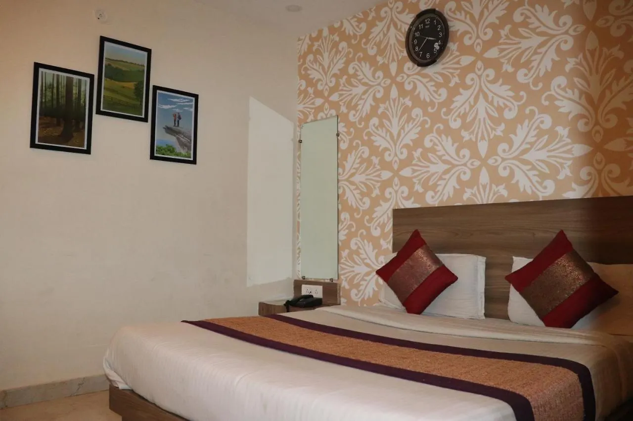 Hotel O Mint Delhi
