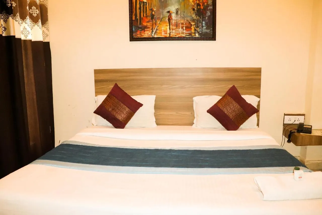 Hotel O Mint Delhi  3*, Delhi (National Capital Territory of India)
