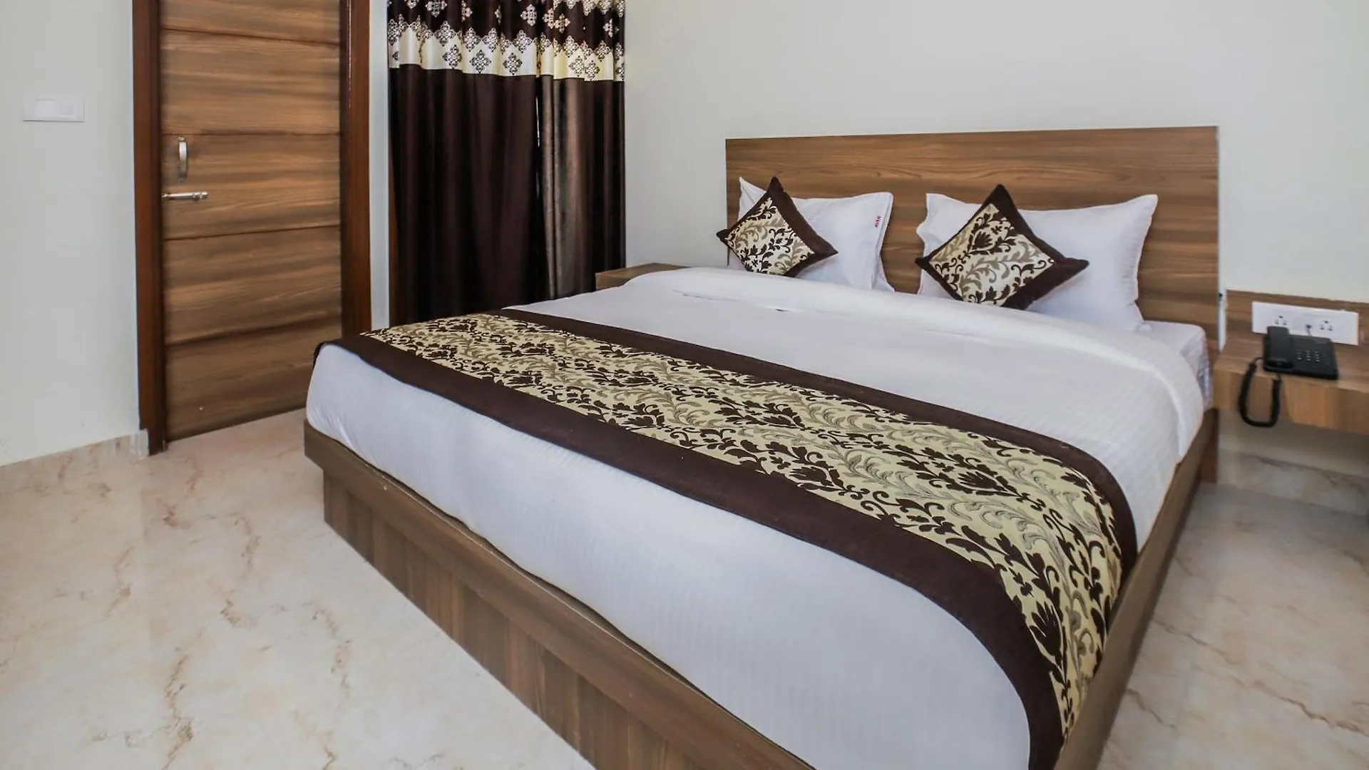 Hotel O Mint Delhi  3*, Delhi (National Capital Territory of India)