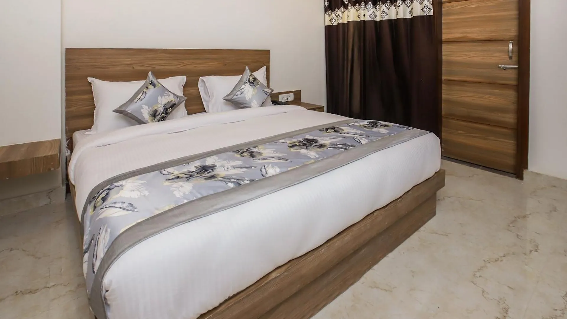 Hotel O Mint Delhi